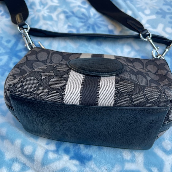 Coach Dempsey monogram bag - Picture 4 of 8